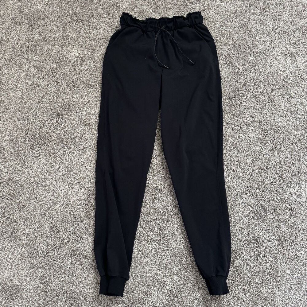 Lululemon High Rise Black Joggers Pockets Women’s Size 4 *Flaws*